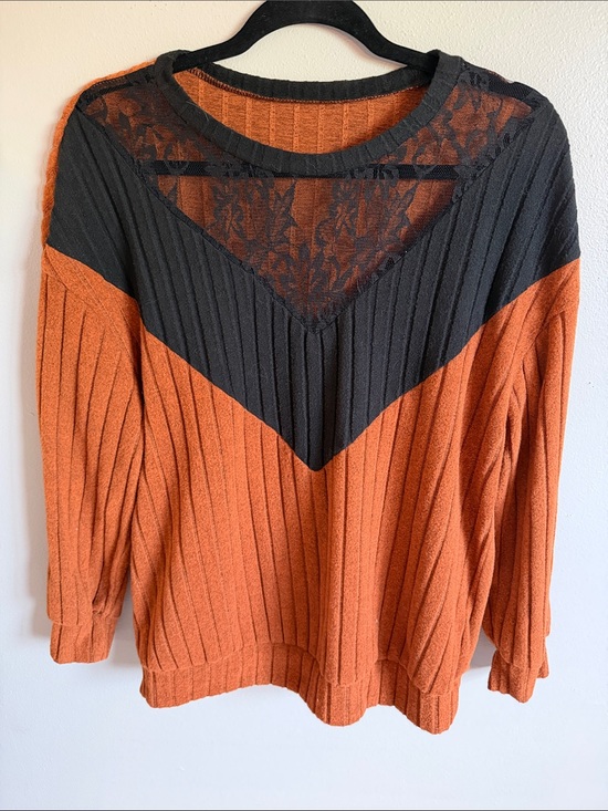 SHEIN Sweaters - Shein Rust and Black Lace-Inset Ribbed Sweater Size 0x